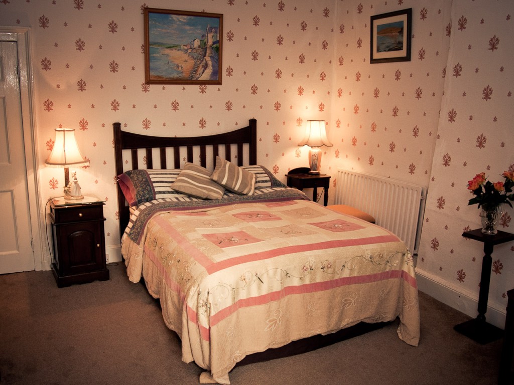 bedroom photo of historic guesthouse Newpark House in Ennis, Co Clare